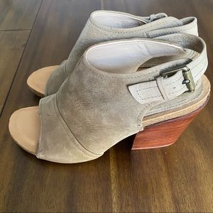 Isola heel sandals